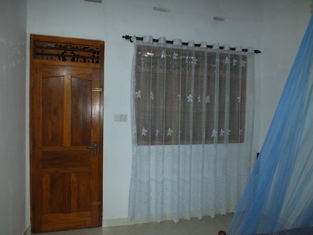 Beach Corner Hotel Weligama Exterior photo